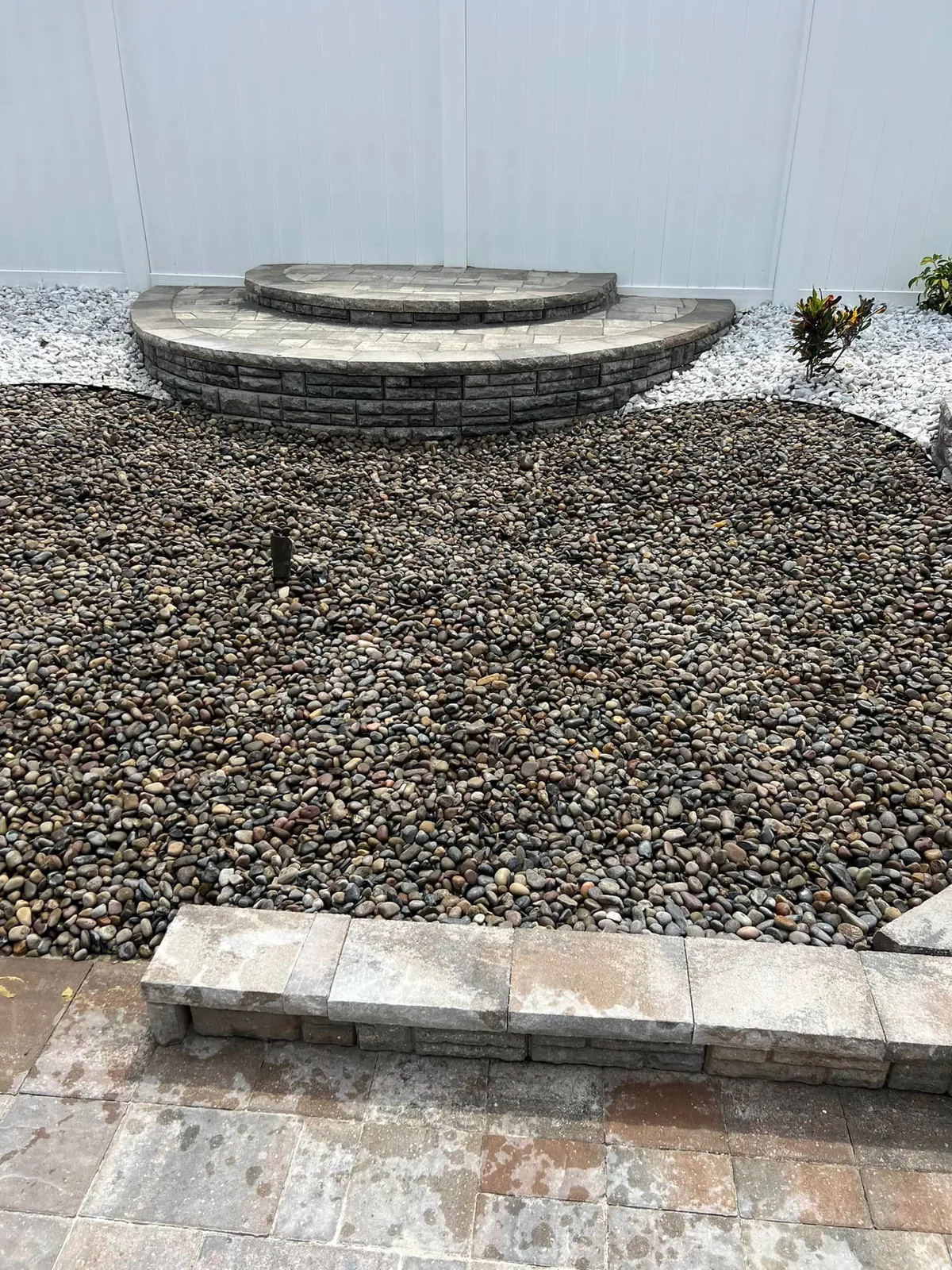 Stone fire pit
